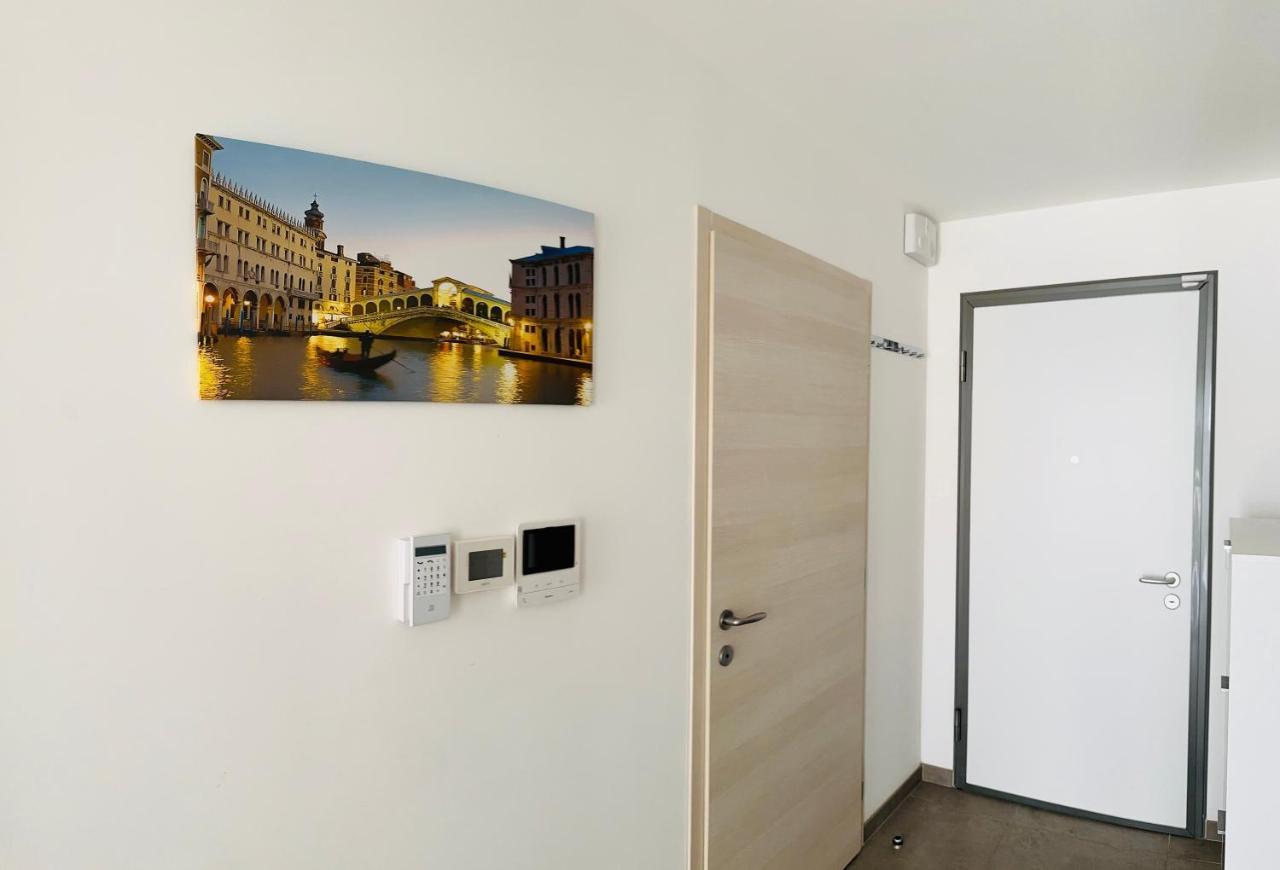 Lac Arte Postale Annecy Zewnętrze zdjęcie